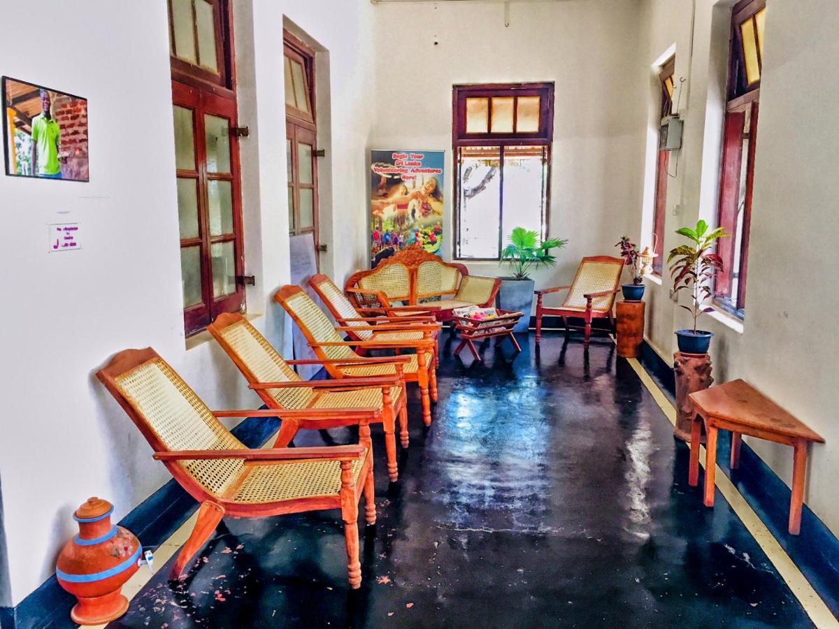Fig And Gecko Hostel Anurâdhapura Extérieur photo