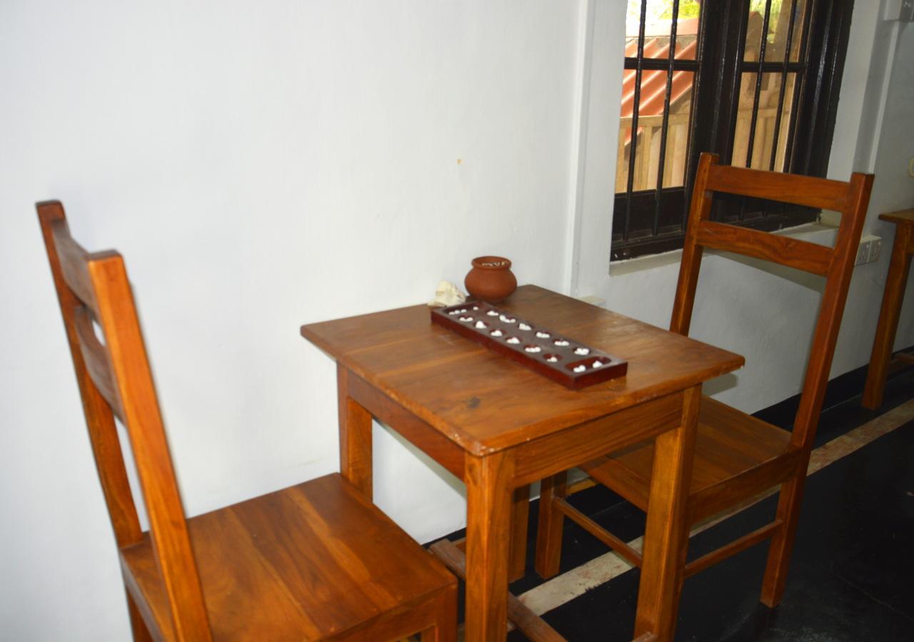 Fig And Gecko Hostel Anurâdhapura Extérieur photo